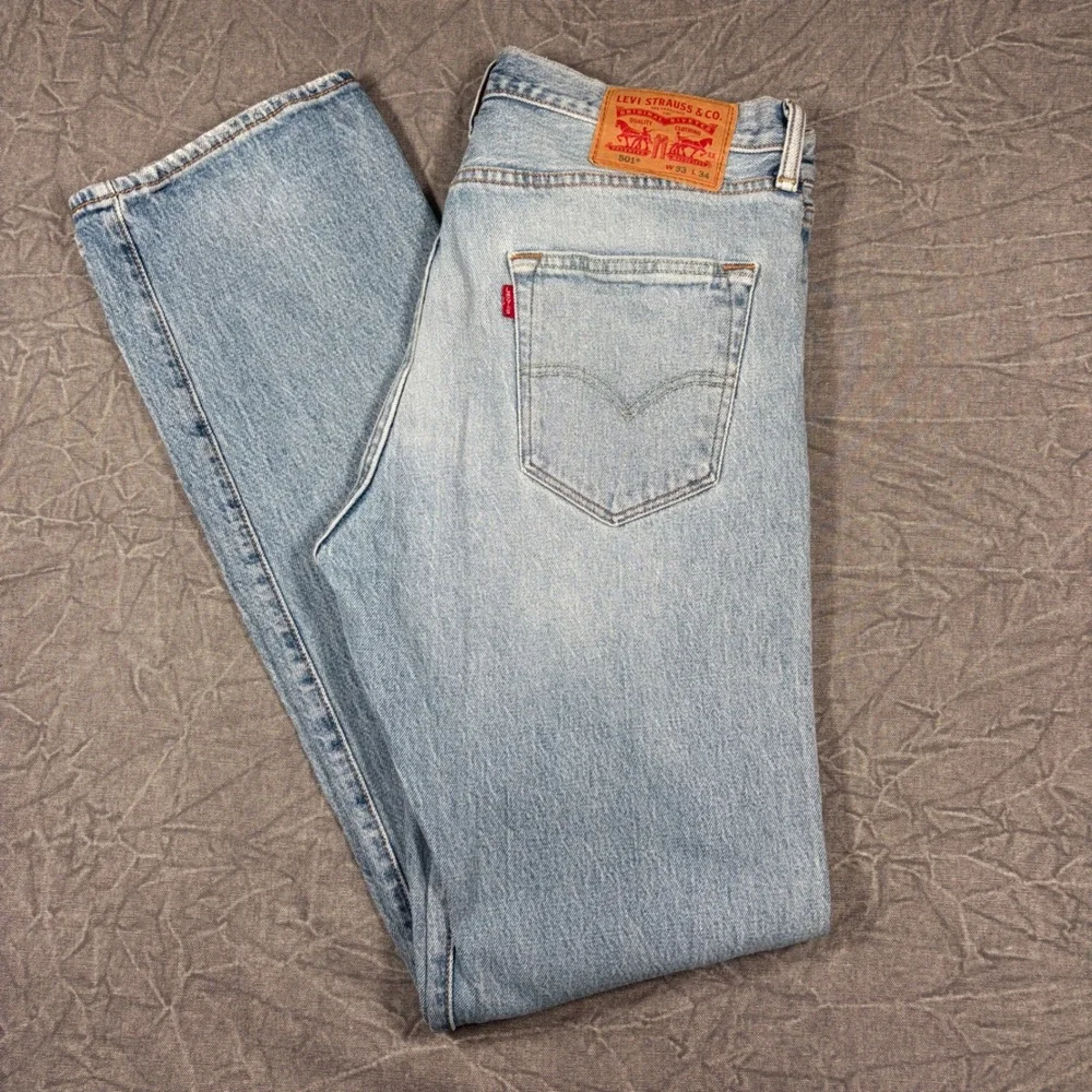 Levi's Jeans Mens 33x34 Light Blue 501 Original Fit Straight Leg Button Fly